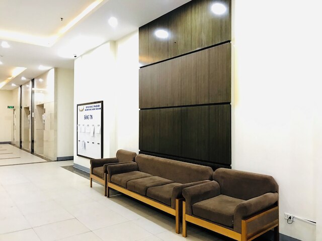 ザ ミン ホームズ