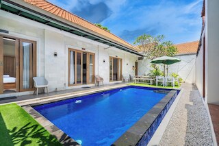 アンマラ ヴィラ ジンバラン