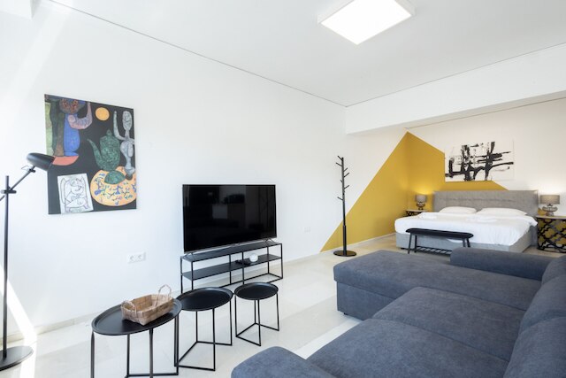 アカディミアス オール イン アテネ