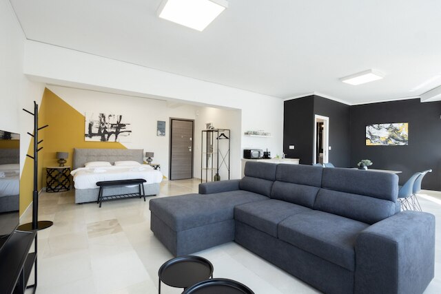 アカディミアス オール イン アテネ