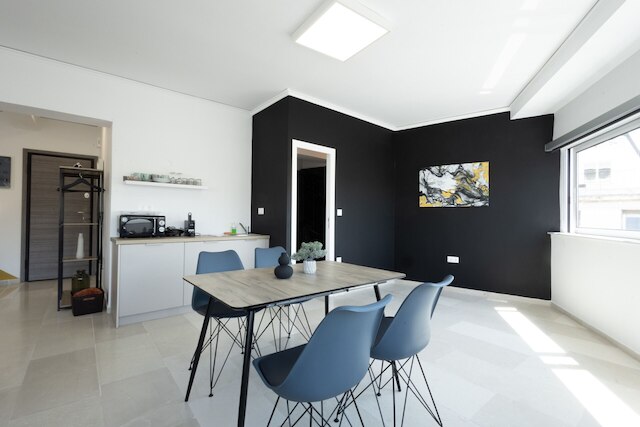 アカディミアス オール イン アテネ