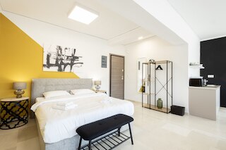 アカディミアス オール イン アテネ