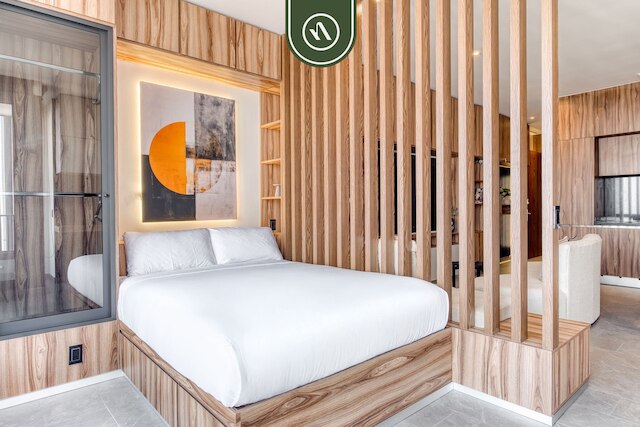 ラグジュアリー スタジオ - レボリューション モニュメント ビュー - プール