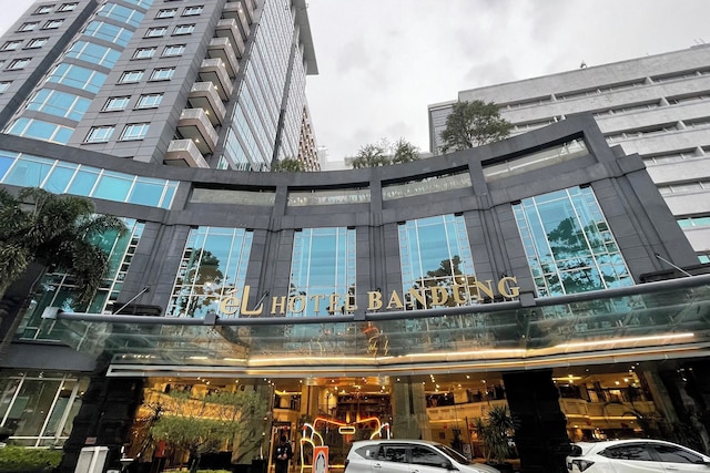 エル ロイヤル バイ ファリジ ルームズ