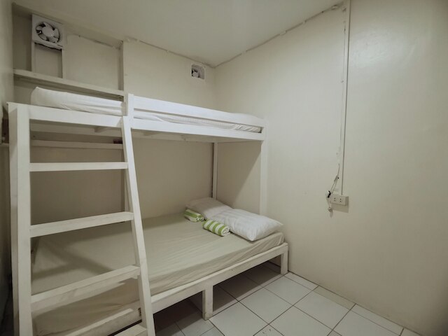 リゾーツ サイド ホステル ニア シャングリラ