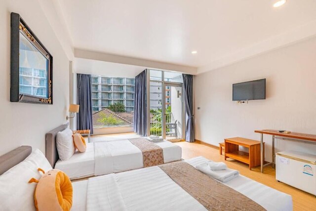 サンセット セレニティ ジョムティエン リゾート