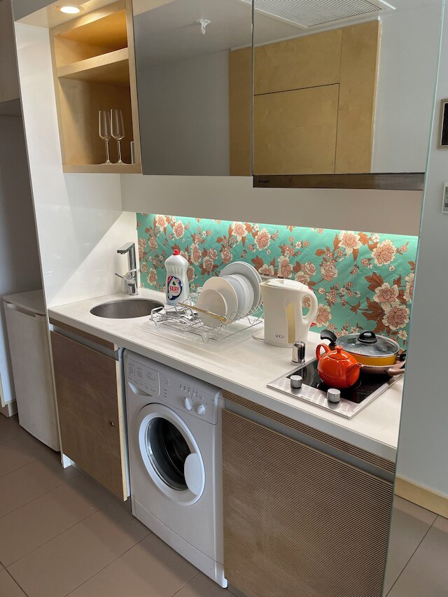 スタジオ ユニット ウィズ プール アンド ジム