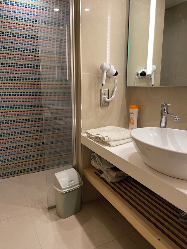 スタジオ ユニット ウィズ プール アンド ジム