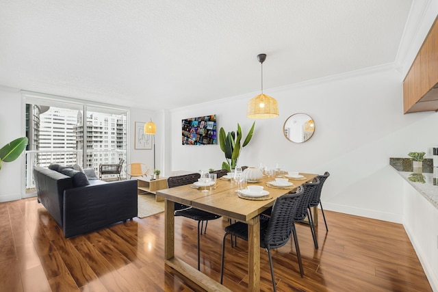 リラックス & フィール ザ グッド バイブス イン アワー コンド