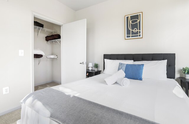 DC チャーム イン クリスタル アパートメンツ