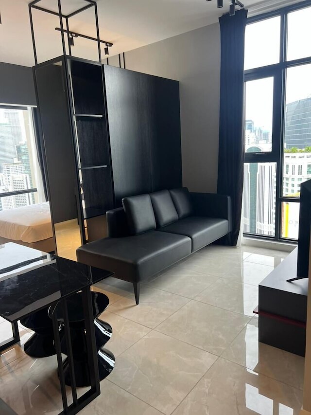 ビジターズ アクソン レジデンス ブキット ビンタン KL