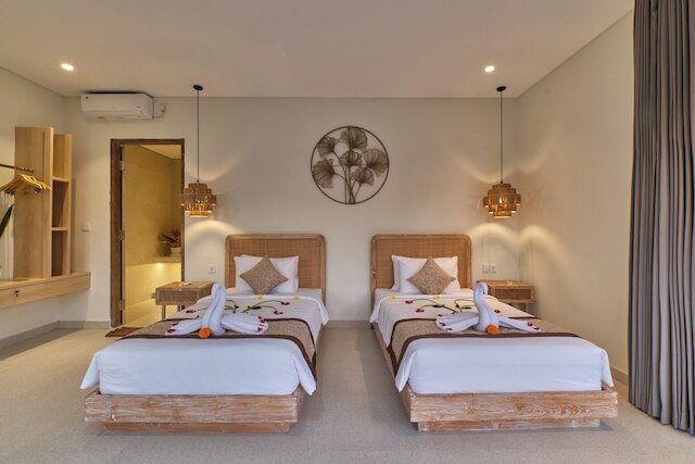 ヴィラ サンバディタ