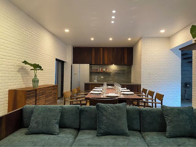 タン ハウス - クローズ トゥ ネイチャー