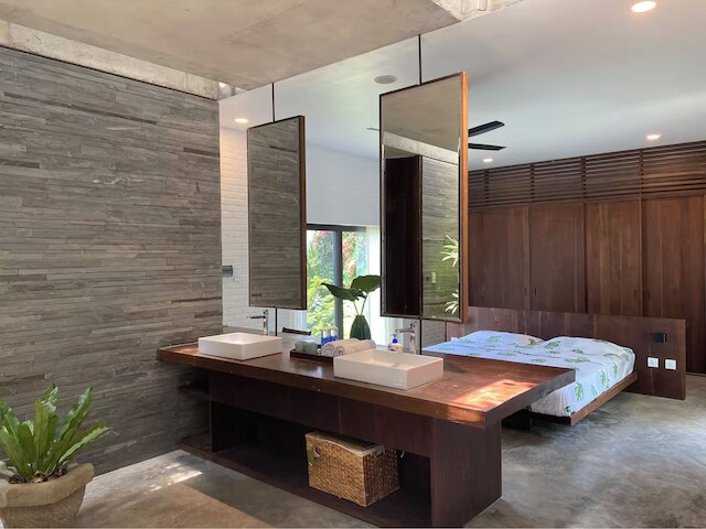 タン ハウス - クローズ トゥ ネイチャー