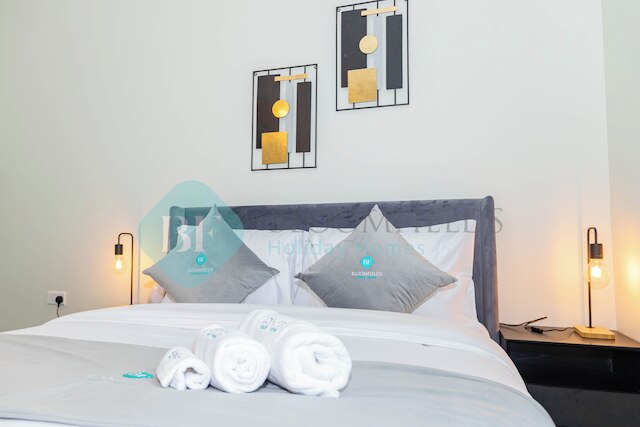 ブルームフィールズ スタニング スタジオ イン リフレクション