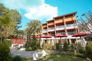 マーチ ホテル & スイート チェンマイ