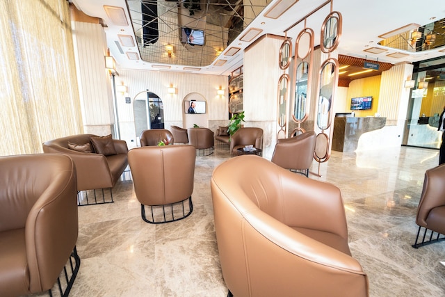 エデュシティ スイート アンド ホテルズ アタシェヒル