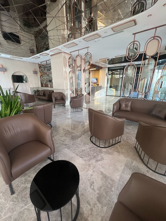 エデュシティ スイート アンド ホテルズ アタシェヒル