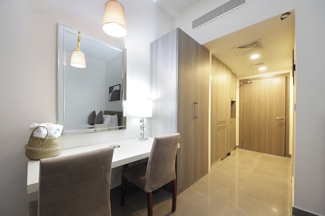 ブルームフィールズ スタジオ ウィズ バルコニー レオナルド