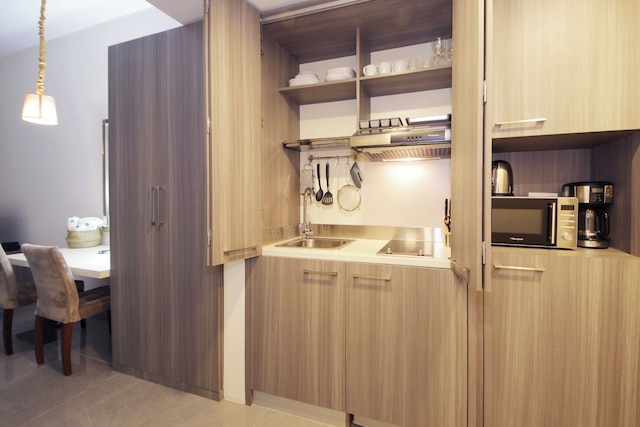 ブルームフィールズ スタジオ ウィズ バルコニー レオナルド