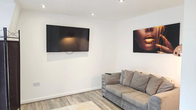 アーウェル チェンバーズ リバプール クール