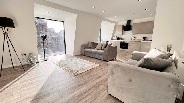 エレガント ステイ イン アーウェル チャンバーズ