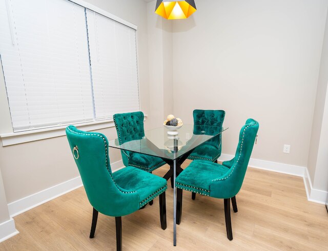 モダン ホーム ニア プラザ ミッドウッド