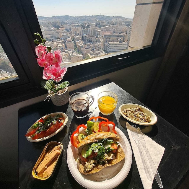 ビュー オブ ザ オールド シティ