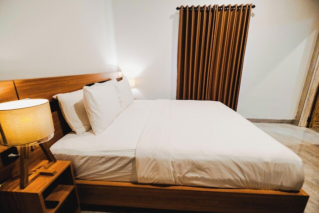 クイーンアラ ローカル ハウス