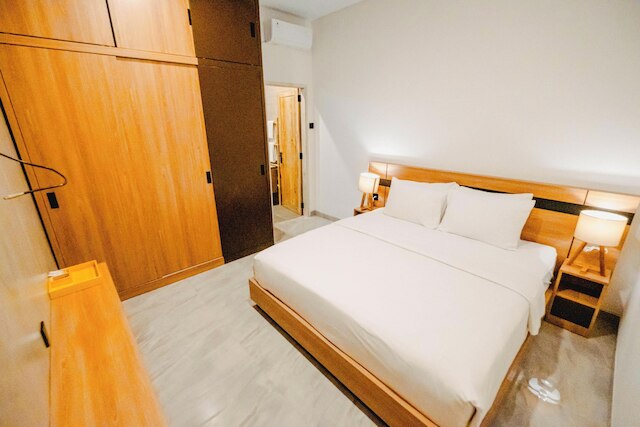 クイーンアラ ローカル ハウス