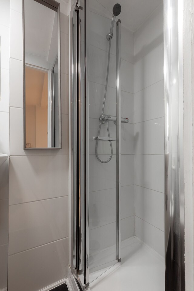 エッジウェア ロード アパートメンツ