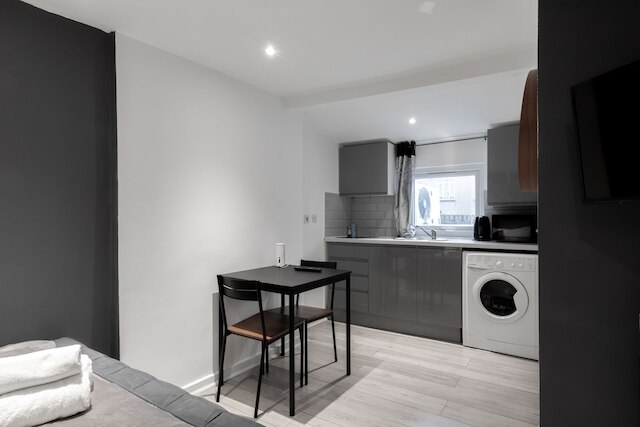 エッジウェア ロード アパートメンツ