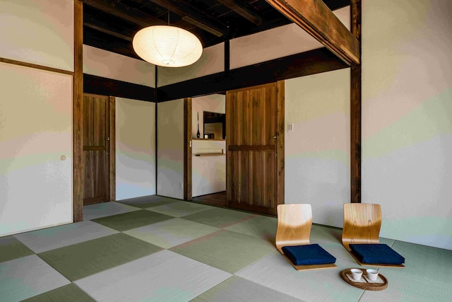 つづやビレッジ