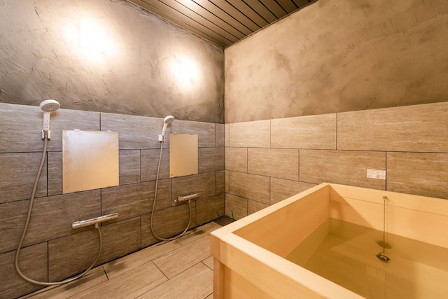 つづやビレッジ