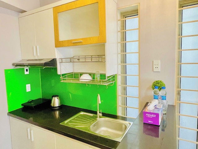 ステイアリー ホテル チュオン クエン