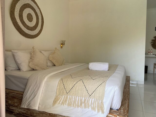 ニャンニャン バンガロー ウルワツ