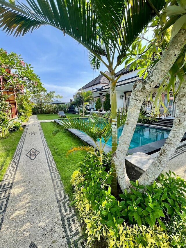 ニャンニャン バンガロー ウルワツ