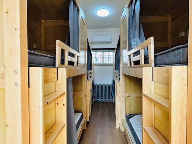 Shi San Du Fu Qing Nian Lv She