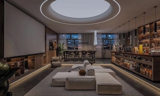 Shi San Du Fu Qing Nian Lv She