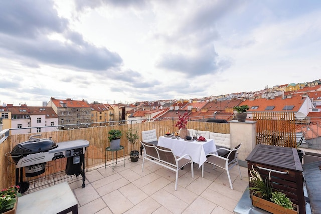 チャーミング プラハ アパートメント イン ヴルショヴィツェ ウィズ ルーフ テラス