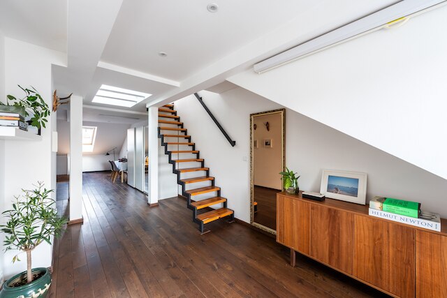 チャーミング プラハ アパートメント イン ヴルショヴィツェ ウィズ ルーフ テラス