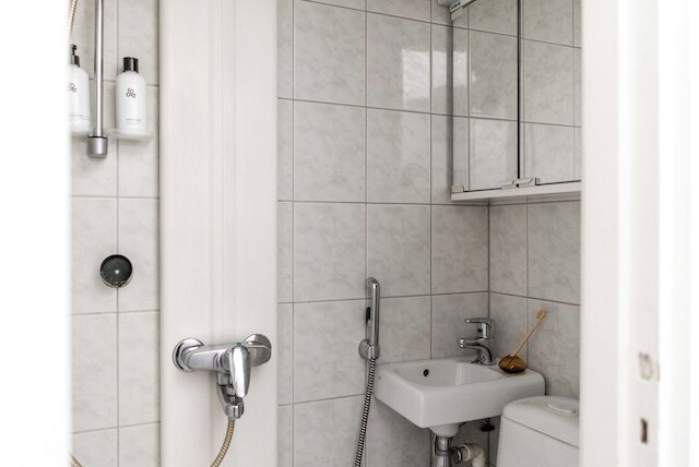 スモール スタジオ イン ア プライム ロケーション