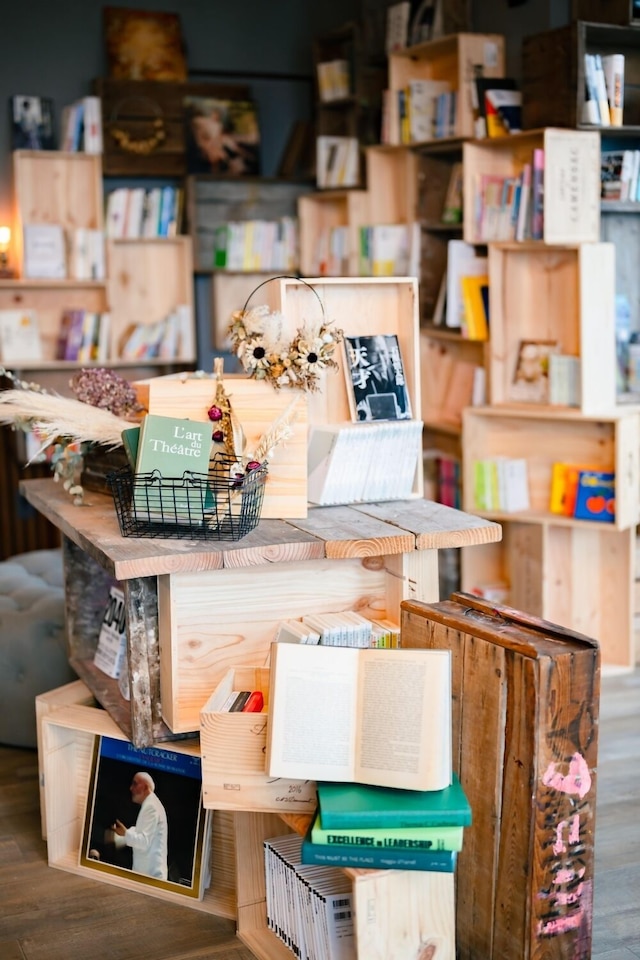 The book lounge hotel KANI