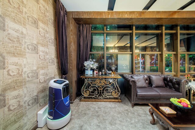 AI Lives In The Future Hotel - Xi'an Drum Tower Old City Root G Park Store