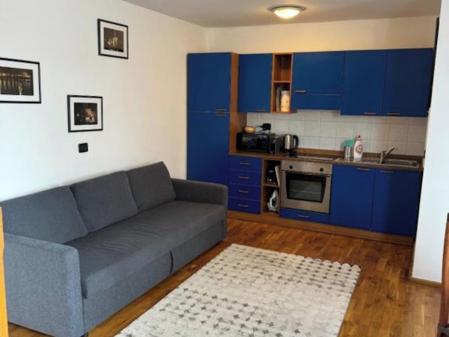 クール デュプレックス ウィズ テラス ニア フローレンス