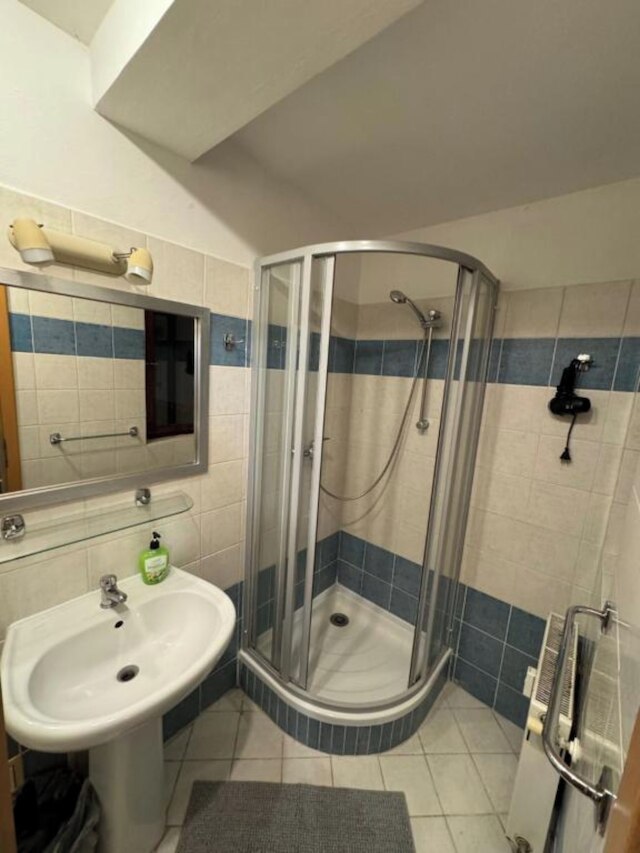 クール デュプレックス ウィズ テラス ニア フローレンス