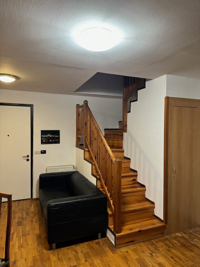 クール デュプレックス ウィズ テラス ニア フローレンス