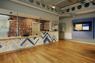 アボダス グラスワークス リバプール