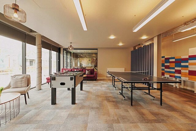 アボダス グラスワークス リバプール