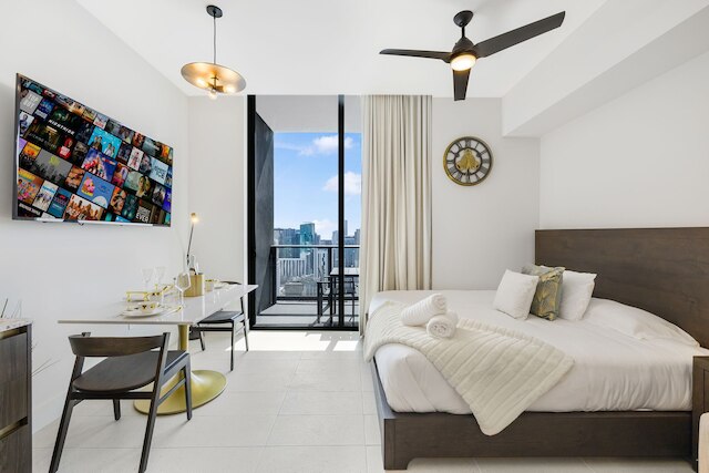 スタジオ ウィズ シティ ビューズ イン ダウンタウン マイアミ